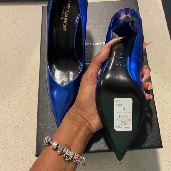 Saint Laurent Kiki Mirror Pointed Pumps - Picture 6 of 6